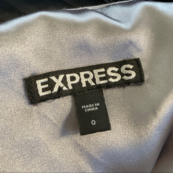 EXPRESS Color Block Ruched Cocktail Dress - Picture 9 of 9